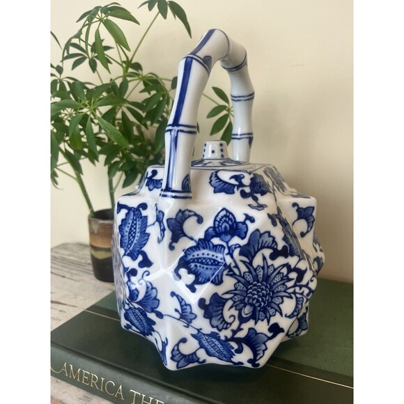 Vintage Large Ornate Blue & White Chinoiserie Geometric Asian Orient 11” Teapot - Picture 3 of 12